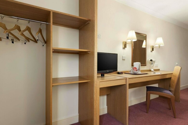 Hotel Days Inn By Wyndham Stafford