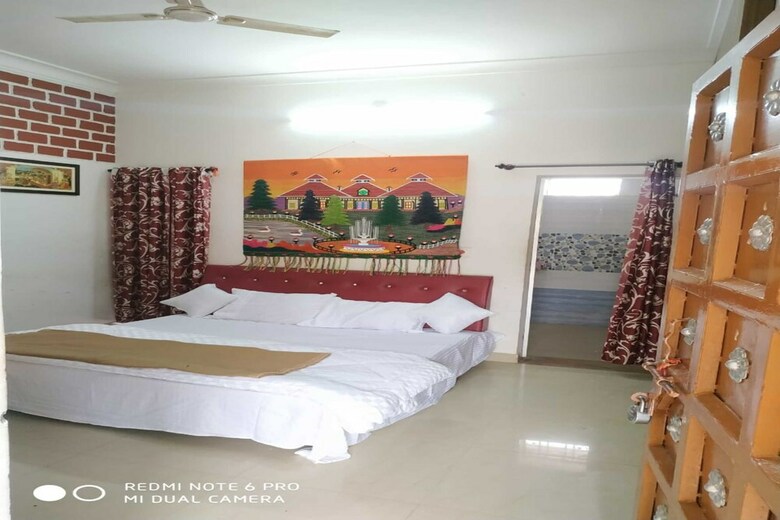Hotel Hariyav Garh Resort