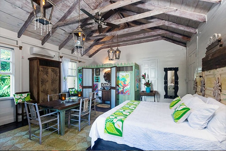 Bed & Breakfast Pink Plantation House