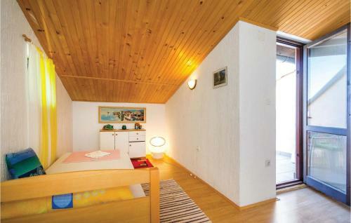Two-bedroom Apartment In Sv.juraj