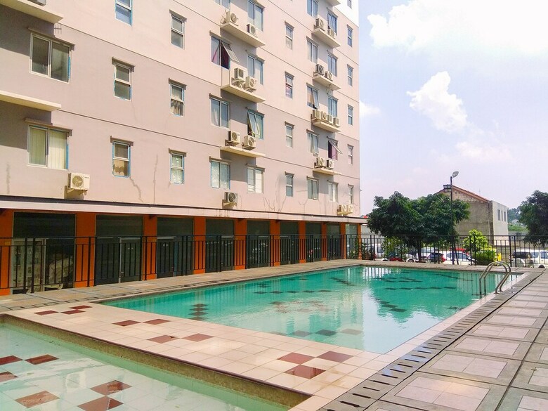 Best Price 2br East Park Apartment