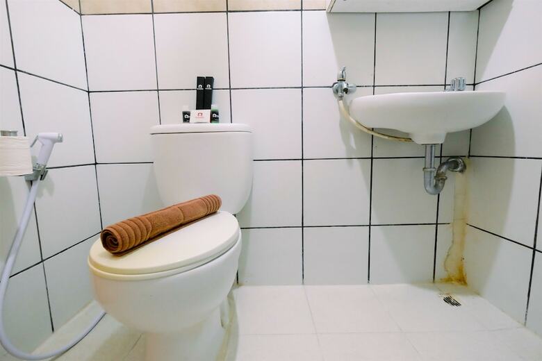 Best Price 2br East Park Apartment