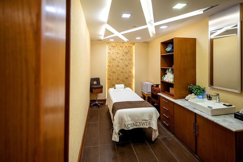 Hotel Royal Swiss Lahore