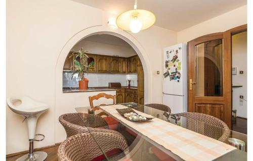 Four-bedroom Holiday Home In Rijeka