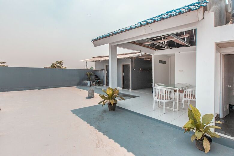 Hostal Oyo Life 1322 Elegant Residence