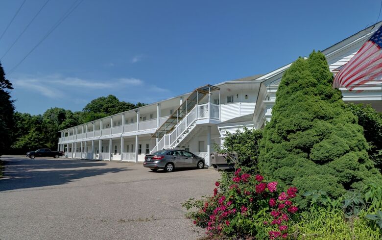Motel Hamilton Village Inn
