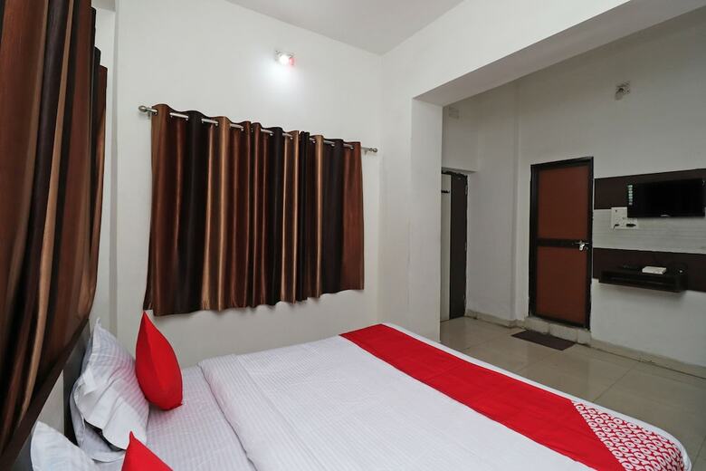 Oyo 42907 Hotel Bhuneshwar