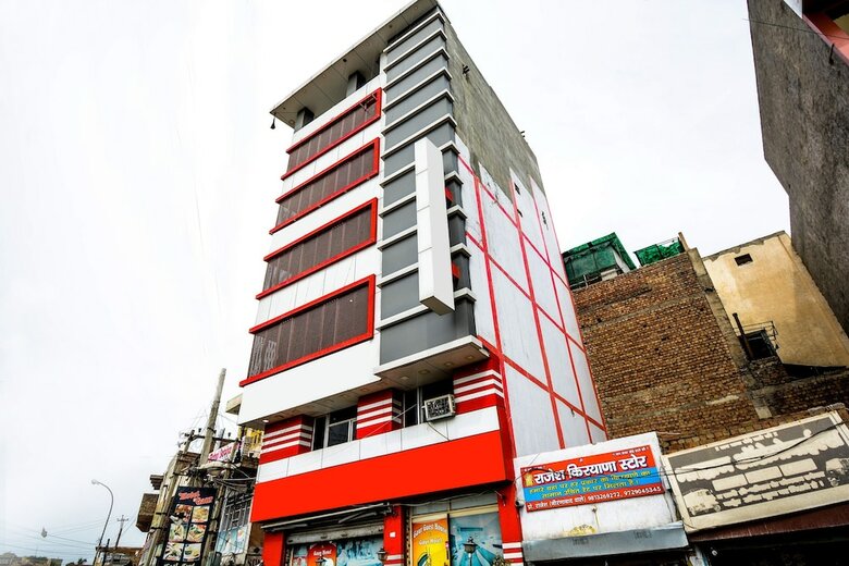 Hotel Oyo 37546 Gaur Guest House