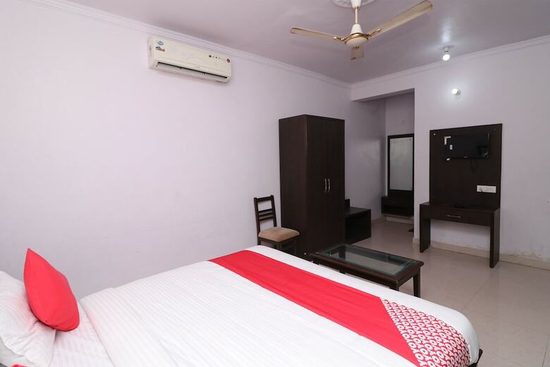 Hotel Oyo 45787 Mangalam Resort