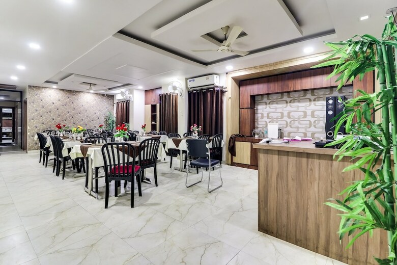 Spot On 47345 Hotel Spg