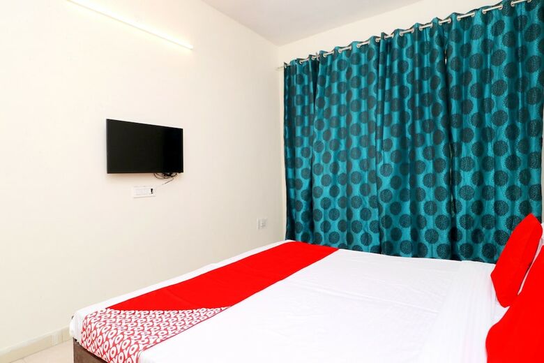 Hotel Oyo 38557 The Wedding Point