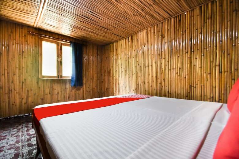 Hotel Oyo 47035 Reva Camps
