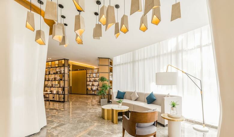 Atour Hotel City Hall Linyi
