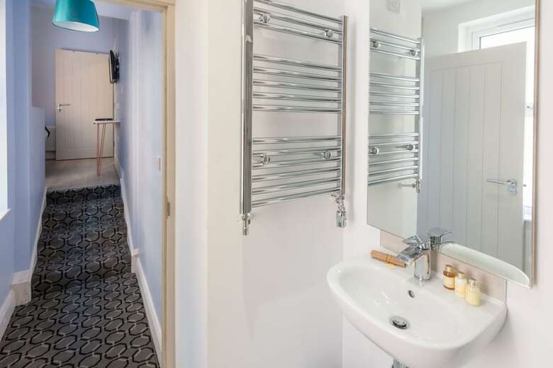 Bed & Breakfast Titanic Guest Boutique Accommodation