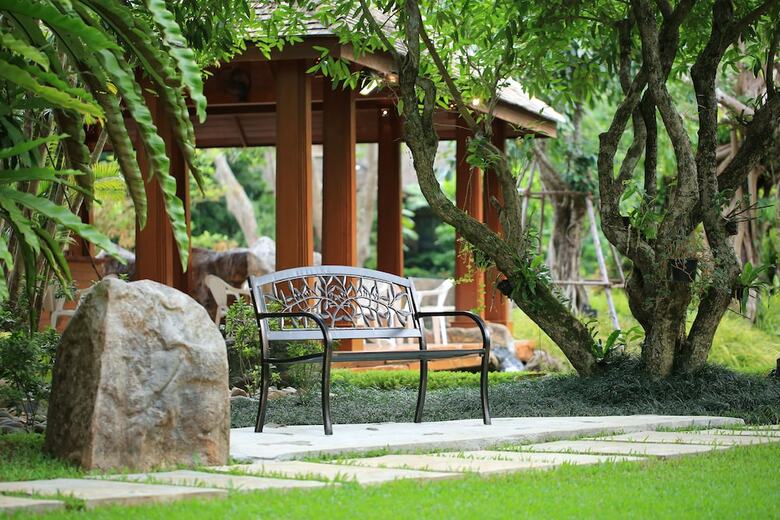 Hotel Chayana Resort