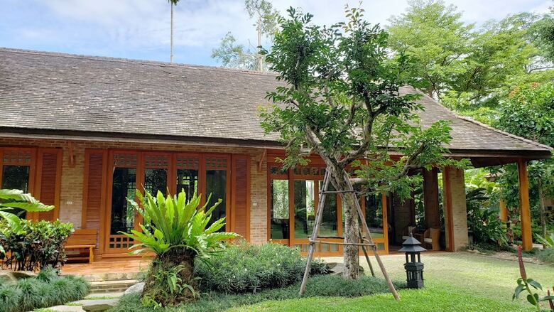 Hotel Chayana Resort