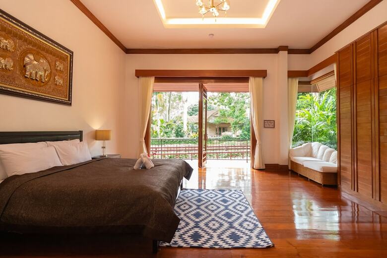 Hotel Chayana Resort