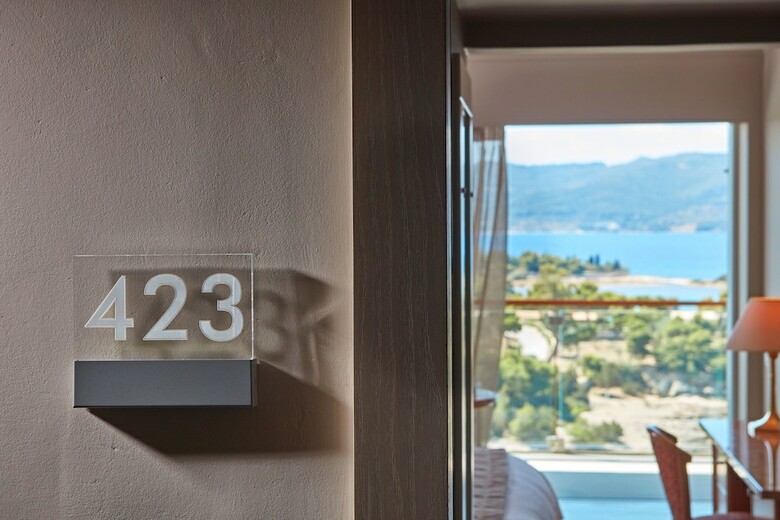 Hotel Aks Hinitsa Bay