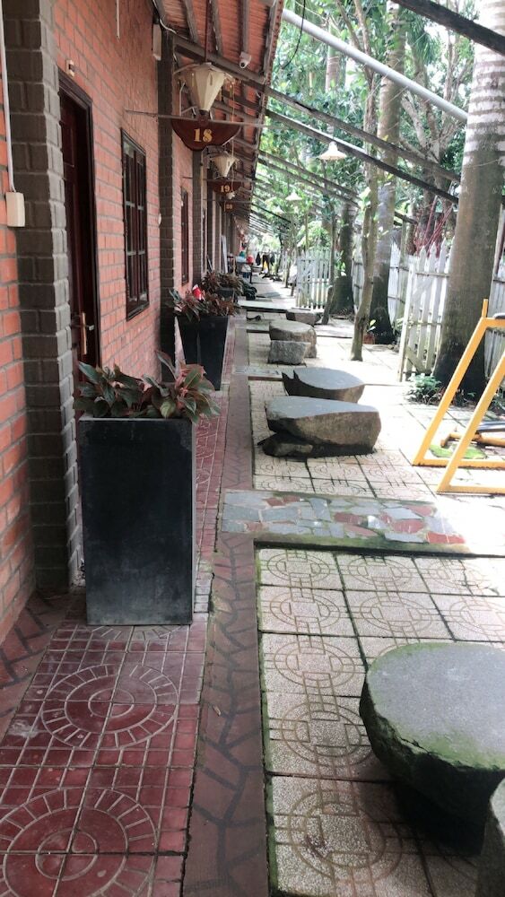 Hotel Van Huong Mai Bungalow