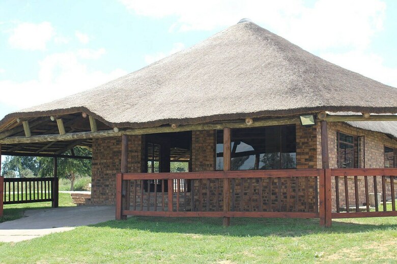 Hotel Lily Villa Country Lodge