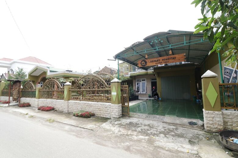 Hotel Waroeng Transit & Depary Homestay