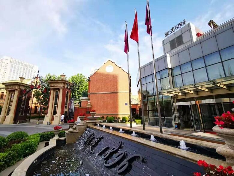 Railway 1896 Garden Hotel