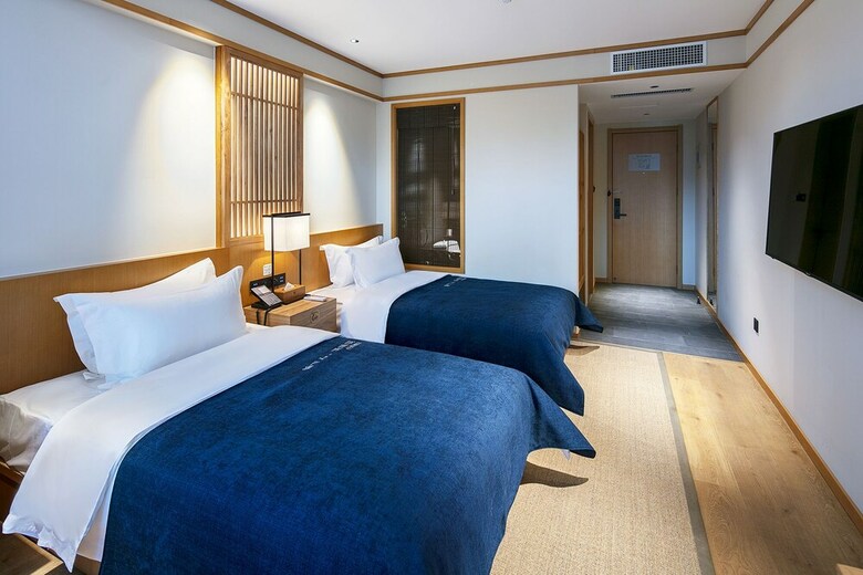 Qianna Yingtang Hotel