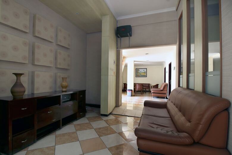 Hotel Airy Syariah Lowokwaru Veteran 17 Malang