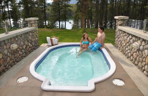 Hotel Patricia Lake Bungalows