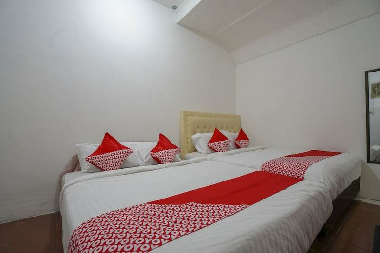 Oyo 1216 Hotel Sejati