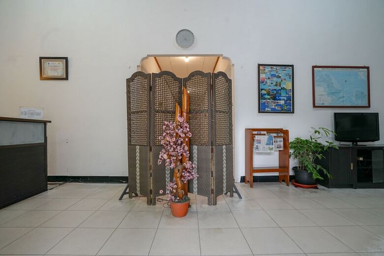 Oyo 1216 Hotel Sejati