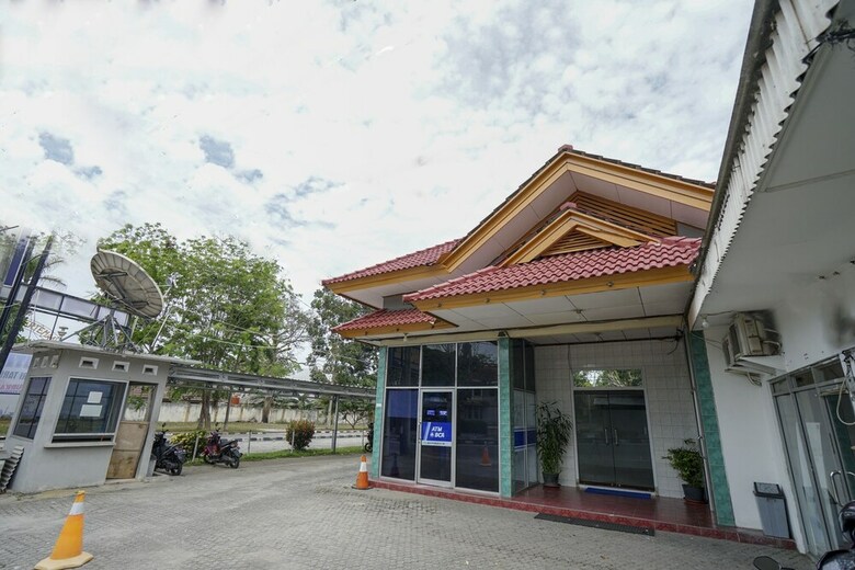 Oyo 1216 Hotel Sejati