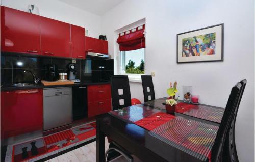 Two-bedroom Apartment In Sveta Nedjelja