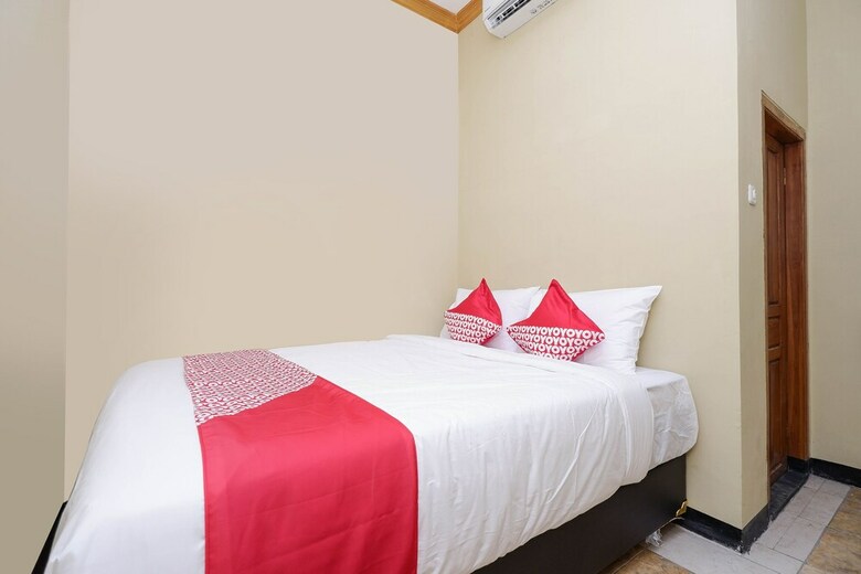 Oyo 1312 Graha Wisata Hotel