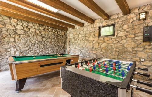 Two-bedroom Holiday Home In Perusic
