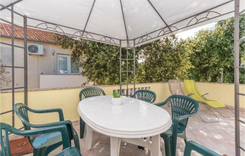 One-bedroom Apartment In Pakostane