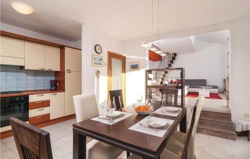 Two-bedroom Apartment In Ostrvica