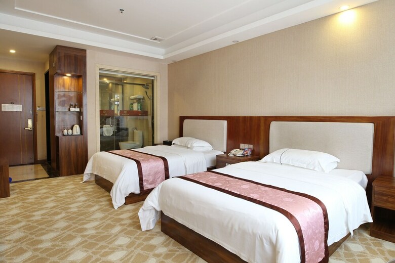 Guangzhou Helong Hotel