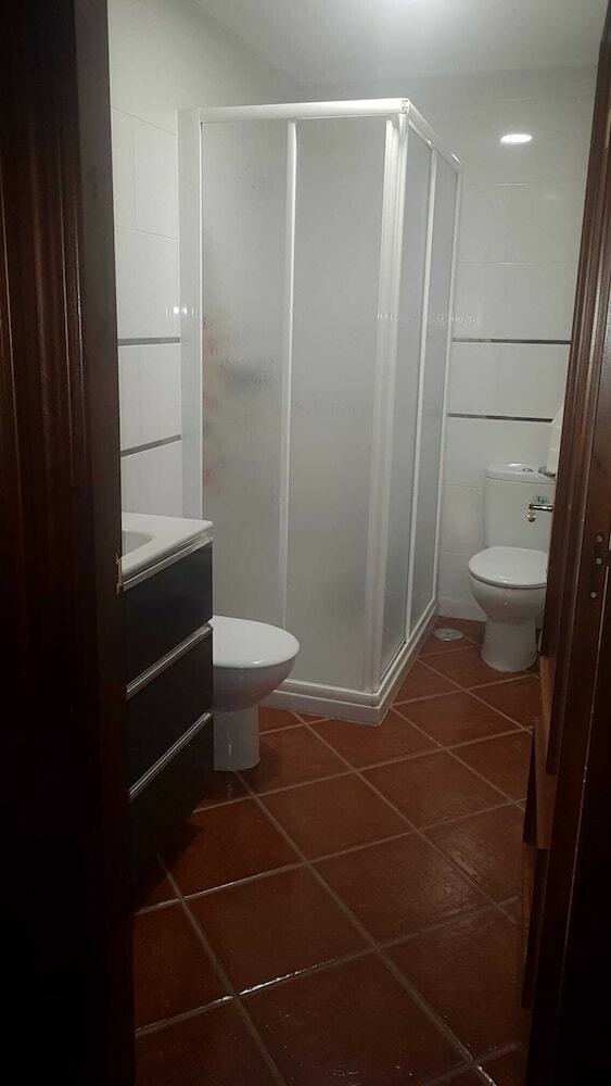 Hostal Albergue Agustina - Hostel