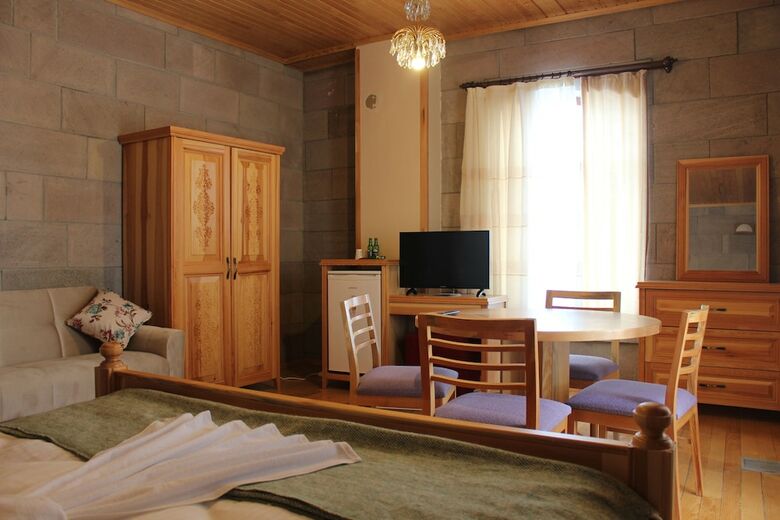 Hotel Lake Cildir Lodge