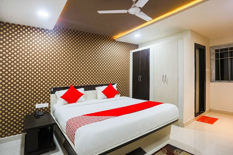 Apartamentos Oyo 47488 Hotel Keshmin