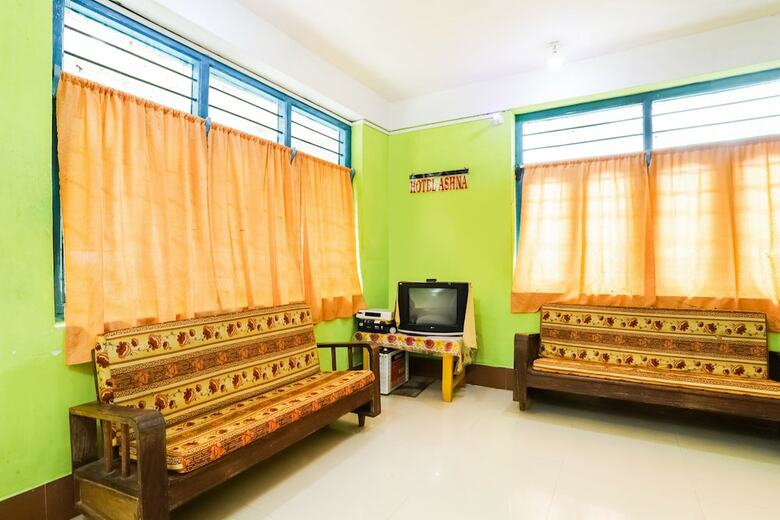 Oyo 61628 Hotel Aashna