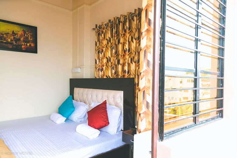 Hostal On The Ghat By Howdy Hostels