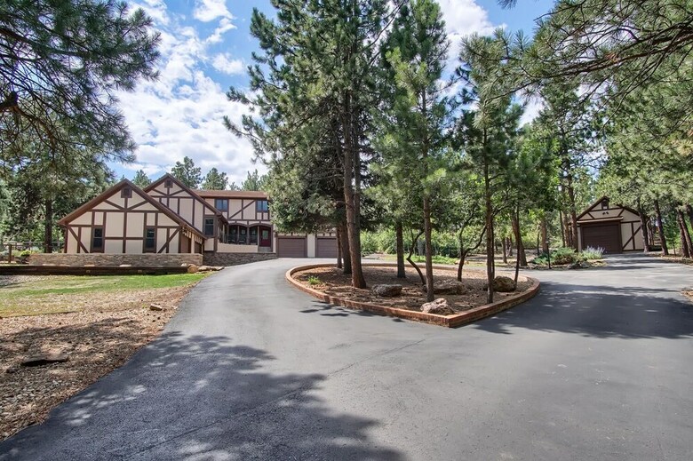 Villa 5br Poe Manor Entertain,hot Tub+has Everything!