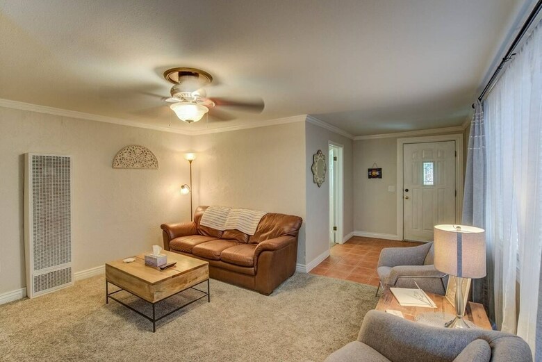 Villa 2 Bdolympic Trainingnear Parks, A Lake, Downtown