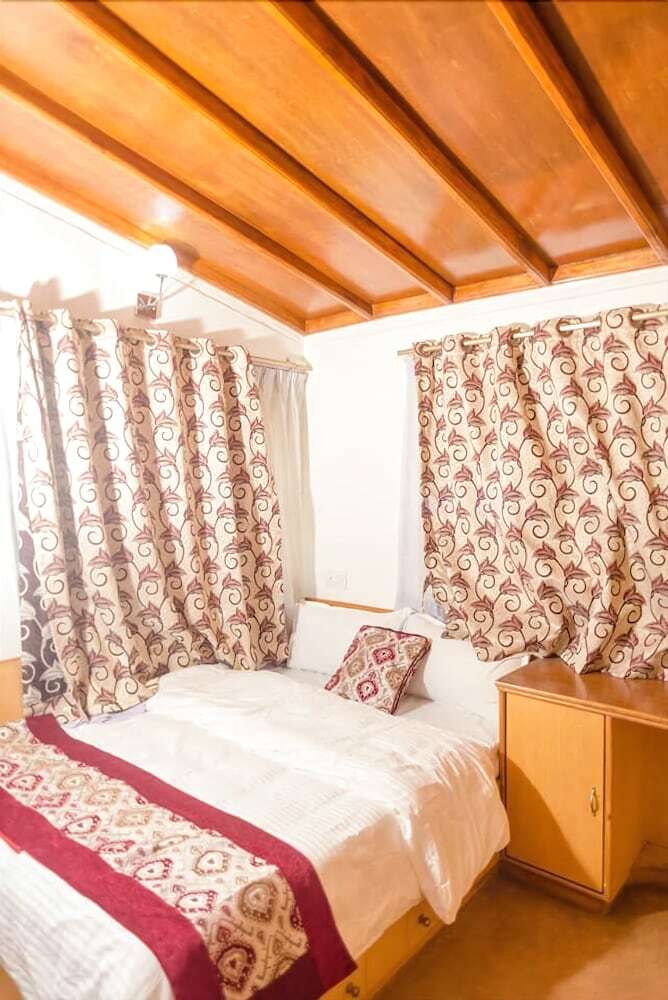 Hotel Shree Kunja Homestay