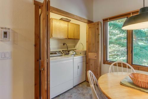 Sunburst Family Getaway