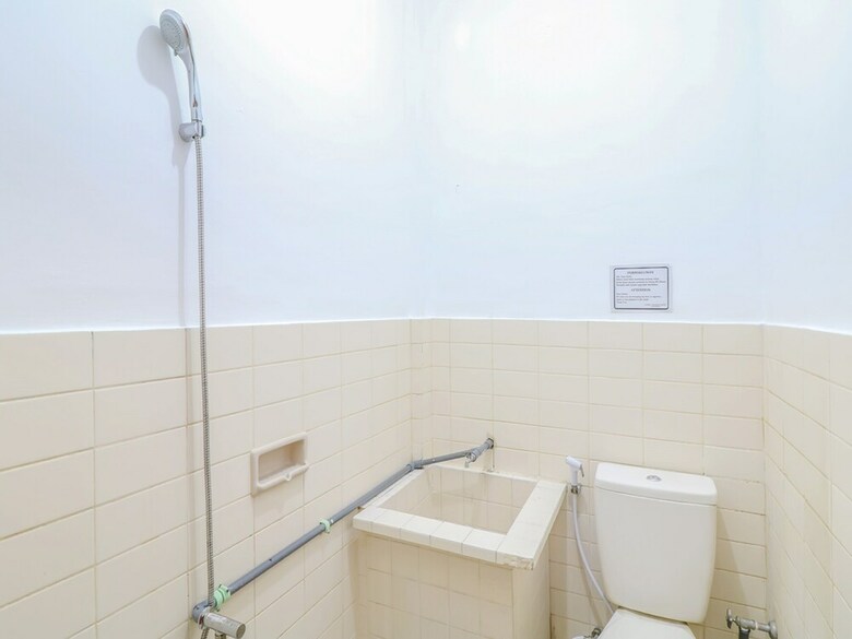 Spot On 1927 Hotel Candra Adigraha