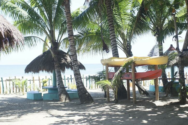 Hotel Labros Adventure Camp And Waterfront
