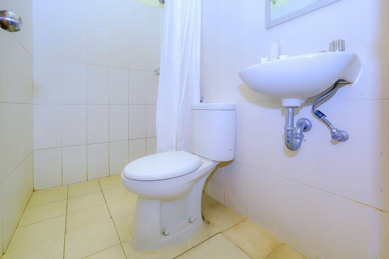 Hostal Oyo 1787 Sekardiyu Guesthouse